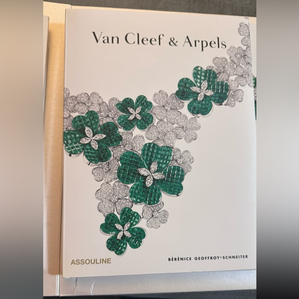 Assouline Van Cleef & Arpels Book  with authentic Van Cleef & Arpels White Box